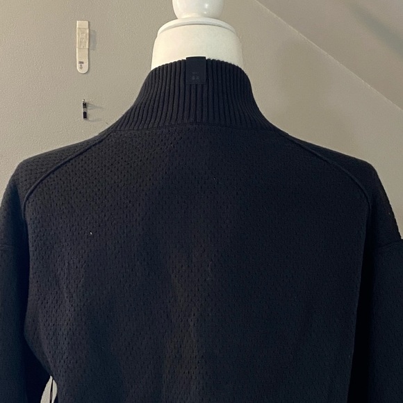 Tommy John Henley lounge sweater knit is n “Tap Shoe” black. Thick and cozy! - Picture 7 of 10